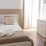 Apartament Alameda &